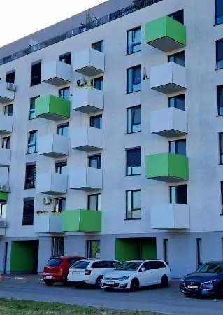 2 Izbovy V Novostavbe West Apartmán *